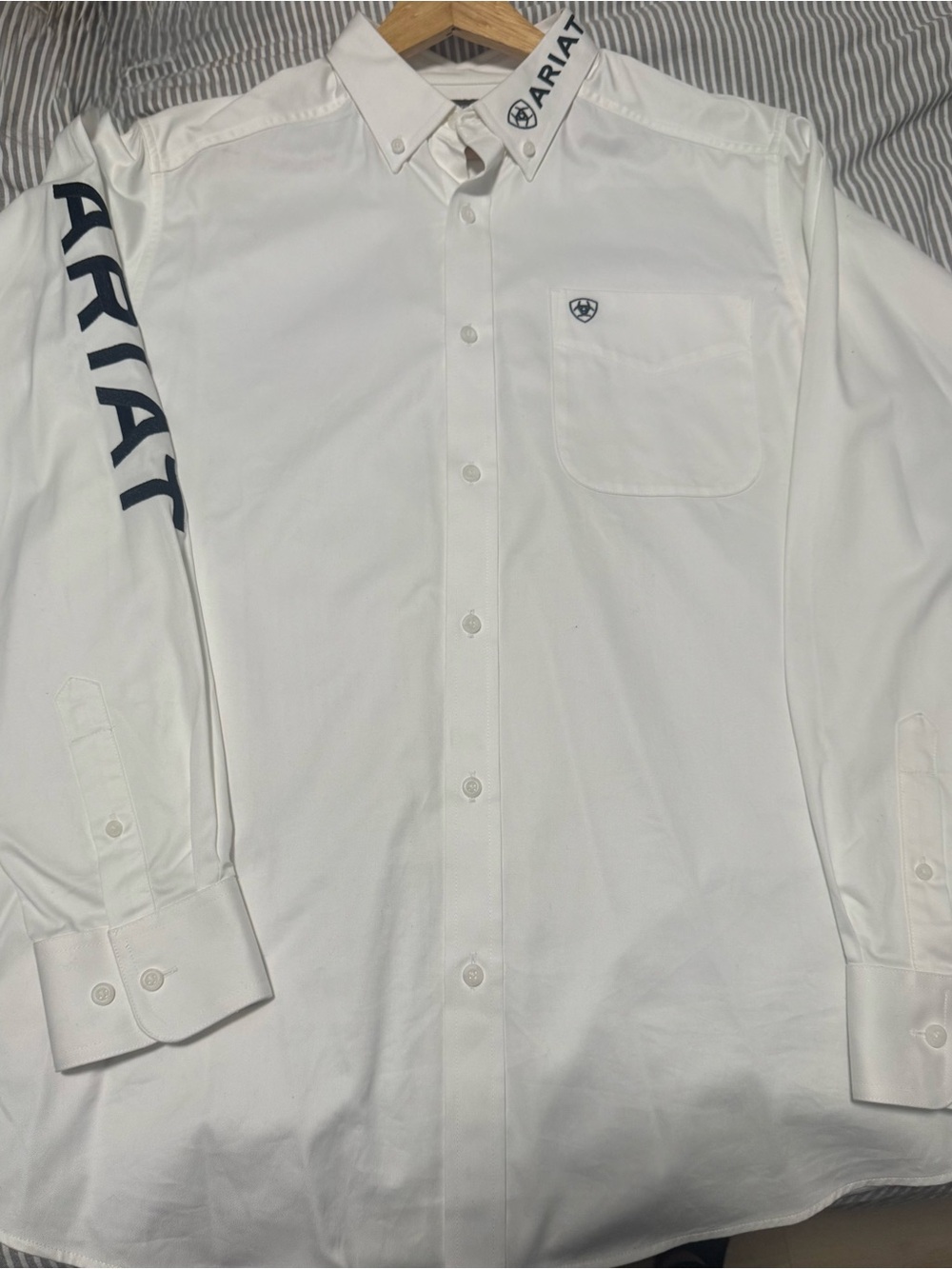 Ariat White Long-Sleeve Button-Down Shirt with Logo Trim